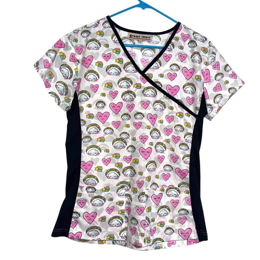 Green Town XS Scrub Top With Rainbow & Heart Print Cotton/Polyester Blend